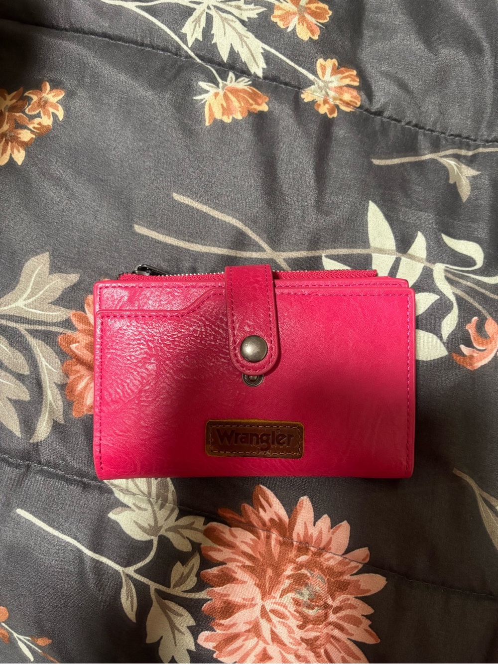 Wrangler Women's Bright Pink Leather Wallet with Snap Closure
